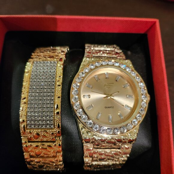 New techno pave' watch